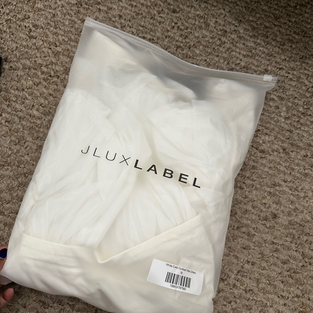 JLUXLABEL Chic White Garment